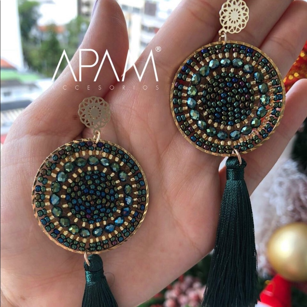 Hand made! Beautiful earrings.